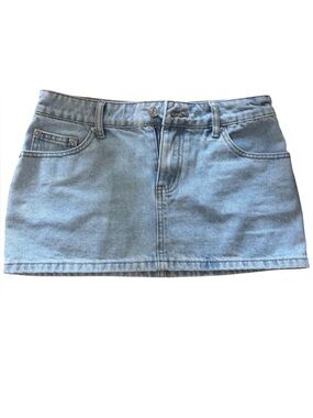 Edikted Y2K Low Rise Denim Micro Mini Skirt Light Wash Small